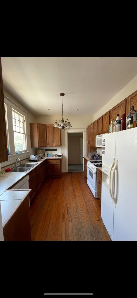 Photo - 1415 Broadway St