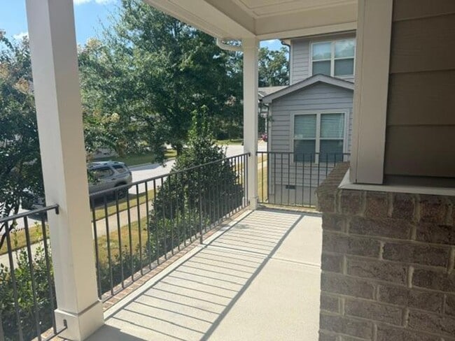 1009 Magnolia Blossom Ln