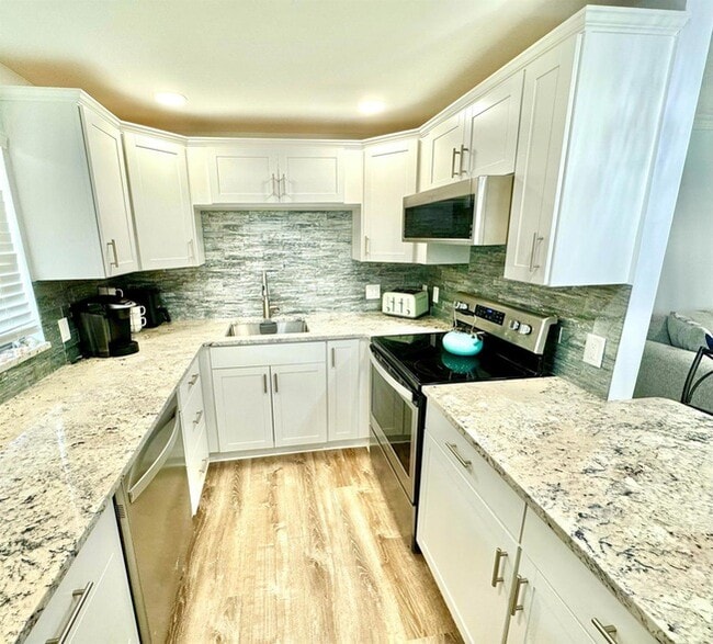 Photo - 177 Brittany Terrace