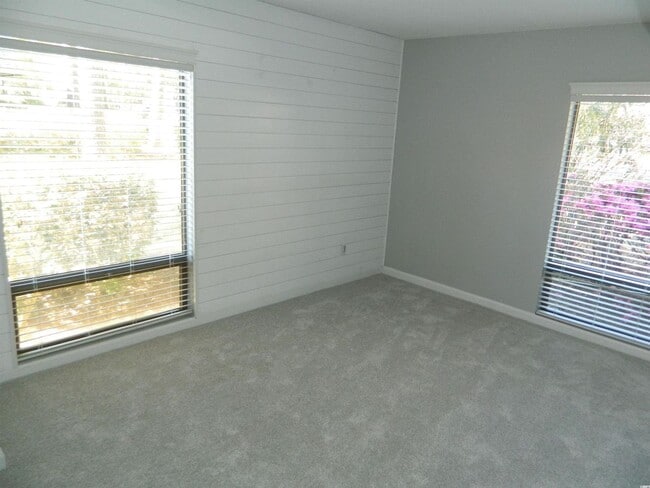 Photo - 435 Salt Marsh Cir