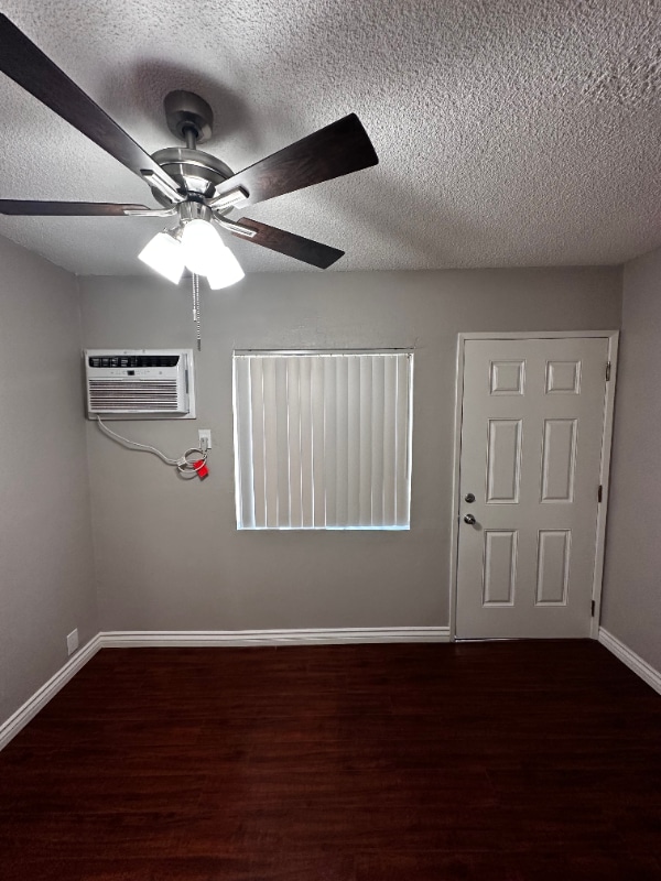 Photo - 409 N Los Robles Ave Unidad 4