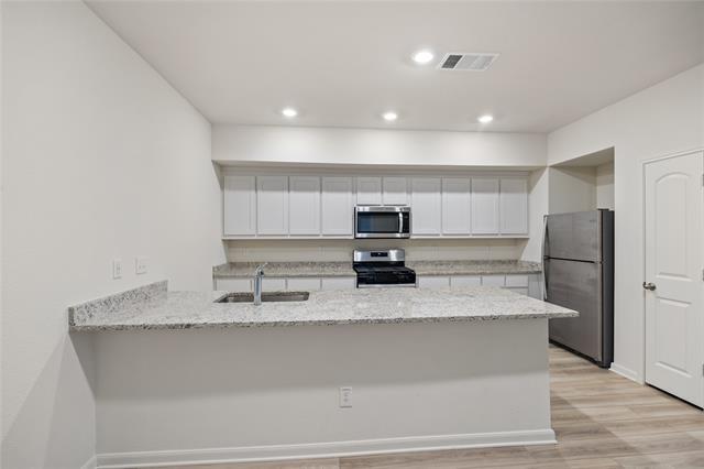 Photo - 308 Marsh Ln