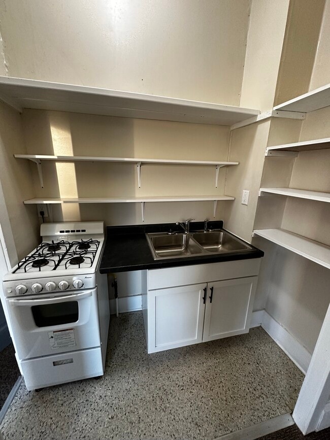 Photo - 1941 Madison St Unit G