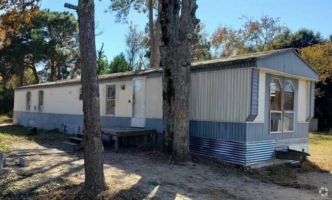 Building Photo - Rent this 2 Bedroom/2 Bathroom Home in GAS...