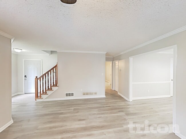 Photo - 170 Rachel Blvd