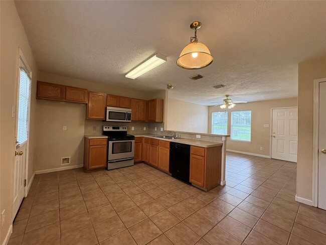 Photo - 14129 Broken Arrow Dr