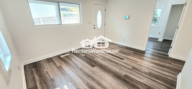 Photo - 2015 Detroit Ave NW