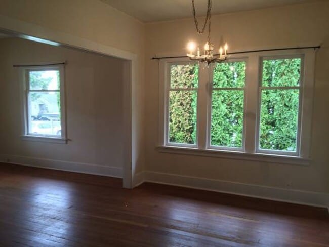 Photo - 516 N 6th St