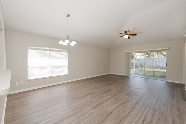 Photo - 4812 Limerick Dr