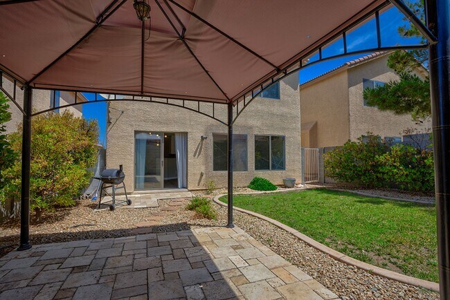 Photo - Status: Accepting Applications