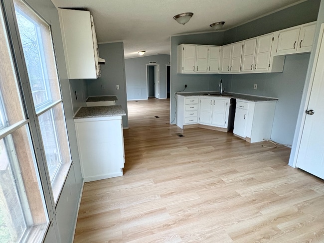 Photo - 3913 37th Ave N