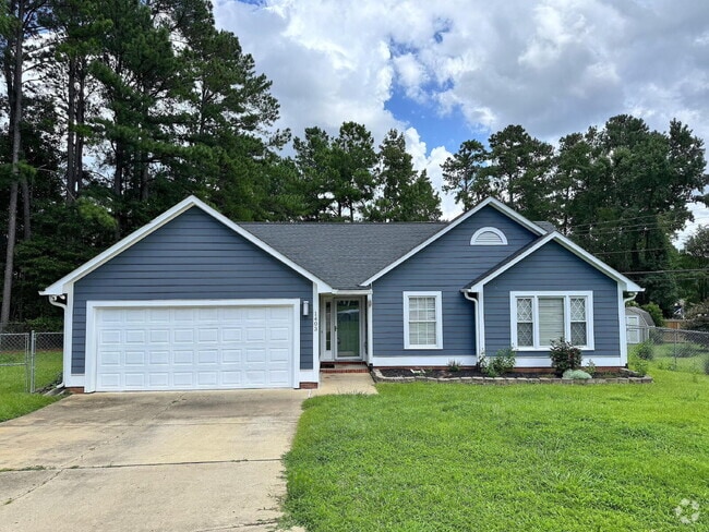 Building Photo - Gorgeous Ranch Style Home in Garner!