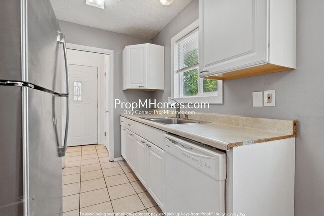 Photo - 2-Bedroom Unit in Highland – Garage Includ... Unit 6089 SW Valley Avenue