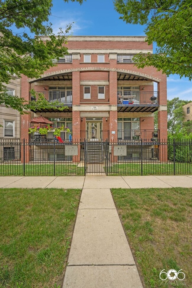 Photo - 5406 S Indiana Ave Unit 5406 S. Indiana  4S