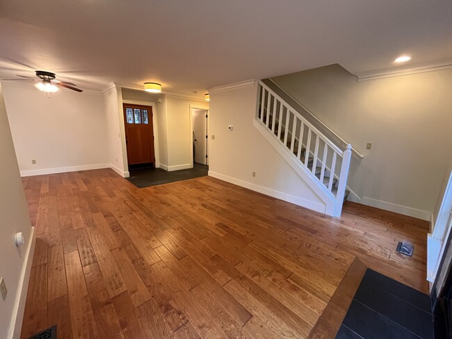 Photo - 243 S Palatine Hill Rd