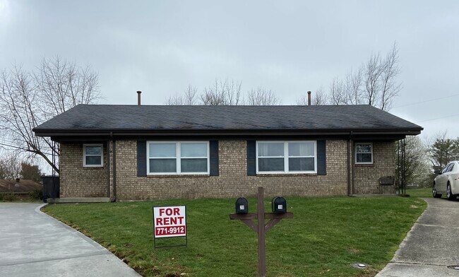 Exterior View - 20 White Cir