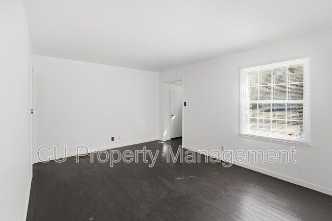 Photo - 208 Arcadia Dr