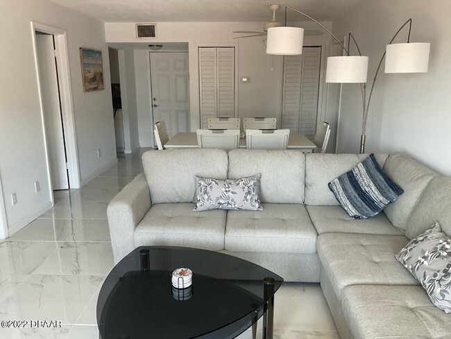 Photo - 100 Silver Beach Ave Unidad 420