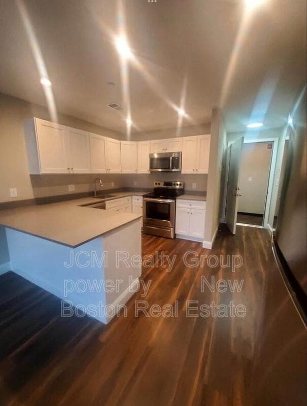 Building Photo - 67 Shepard St Unit 8 / 3rd floor