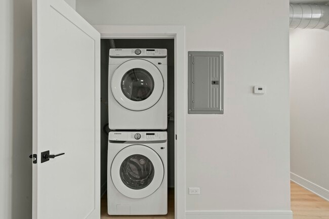 Photo - 432-436 S. Maple Ave, Unit 436 - 301 Unidad 436 - 301