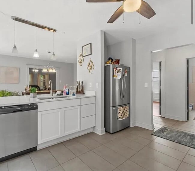 Photo - 748 N 34th St