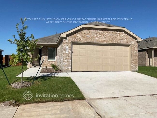 Building Photo - 923 Carrick Dr Rental