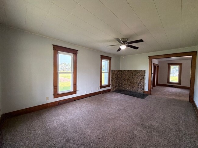 Photo - 4 Bedroom Single Family Home Available in Goshen!