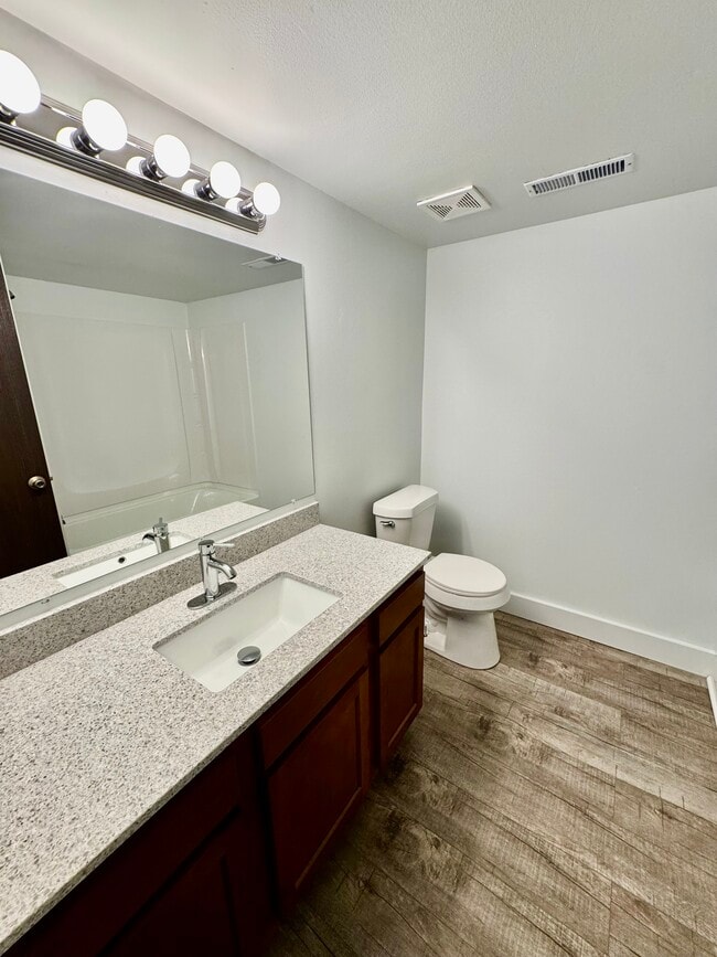 Photo - Ore Creek Apartments