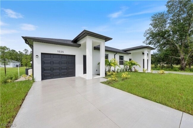 Photo - 1025 Meadow Rd