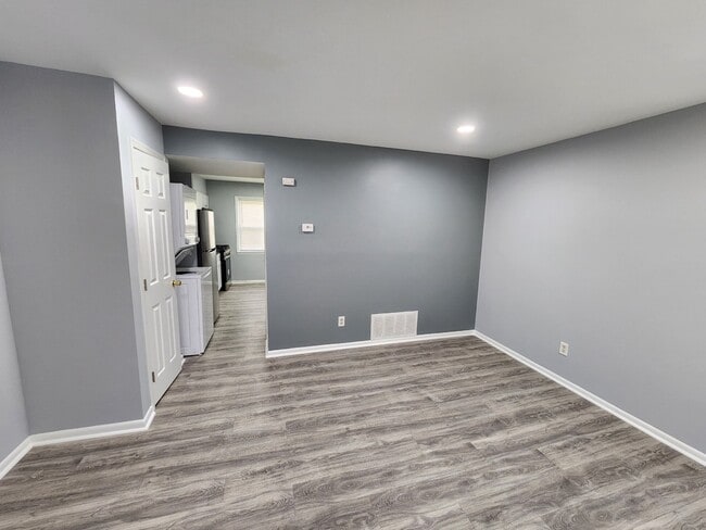 Photo - 3615 Mohawk Ave