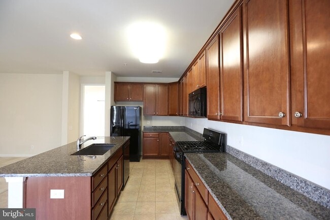Photo - 20592 Geddes Terrace
