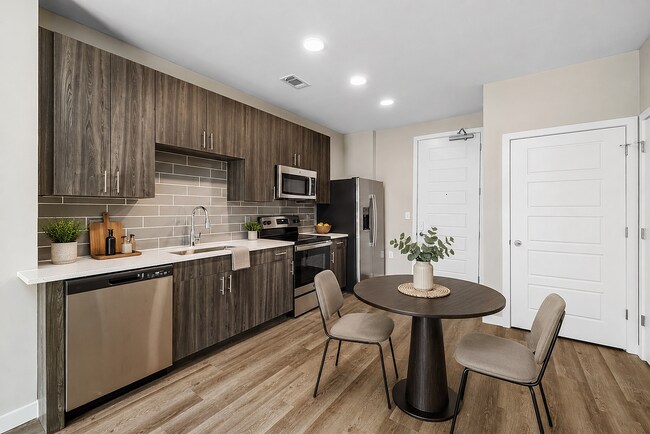 Everly Kitchen