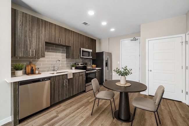 Everly Kitchen - Everly on 401