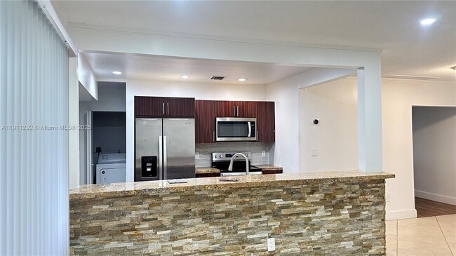 Photo - 4460 NE 13th Terrace