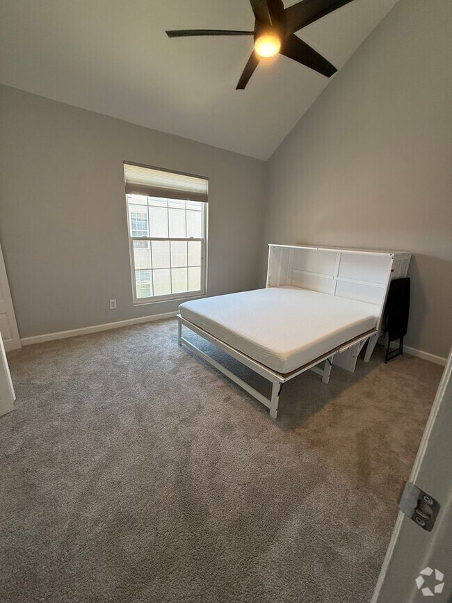 Building Photo - 3525 Rebecca Ln Unit Apt C - Bedroom 1 (Back)