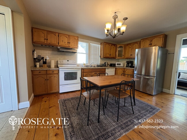 Building Photo - Spacious 4-Bedroom Detached Home with 15+ Parking Spaces – Niagara Falls