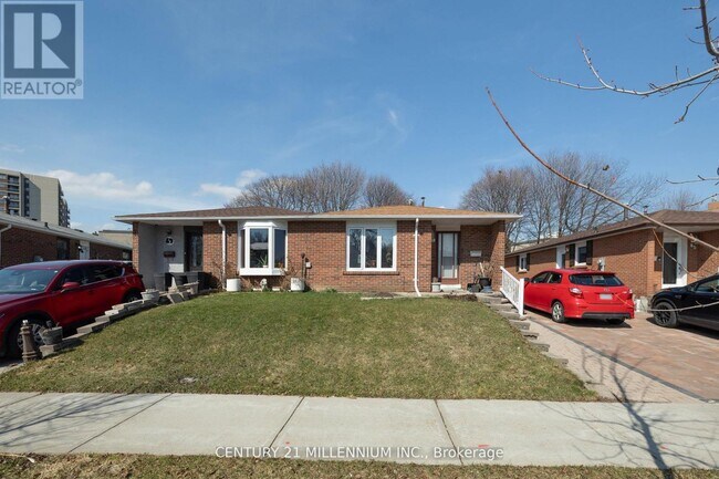 Photo - 67 Coxworth Crescent