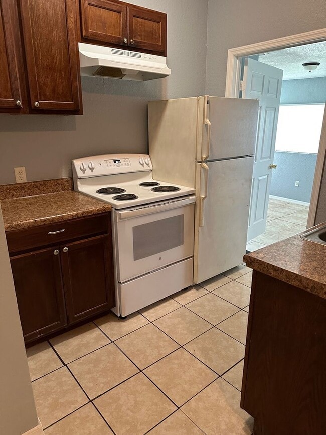 Photo - 2 Bed/2 Bath in Haines City - ready for im...