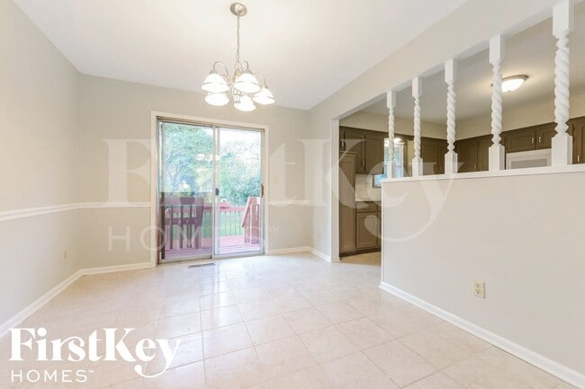 Photo - 909 NE 81st St