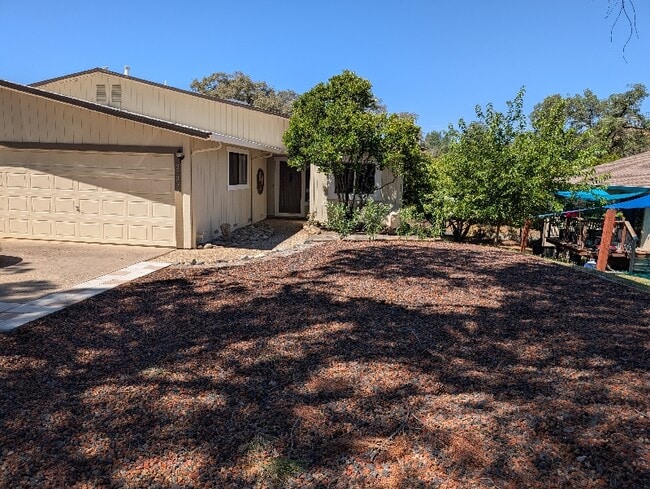 Photo - 23256 Lone Pine Dr