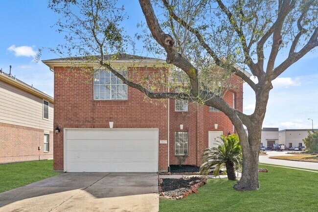 Building Photo - 21619 Knightsbrook Ln