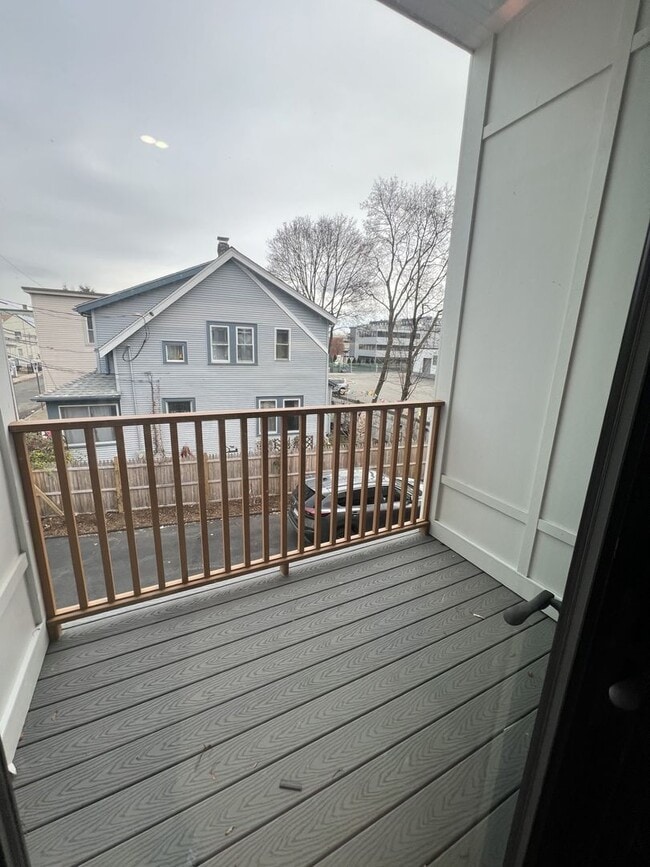 Photo - 147 Everett St