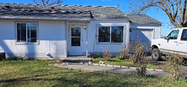 Photo - 1320 Pershing Rd