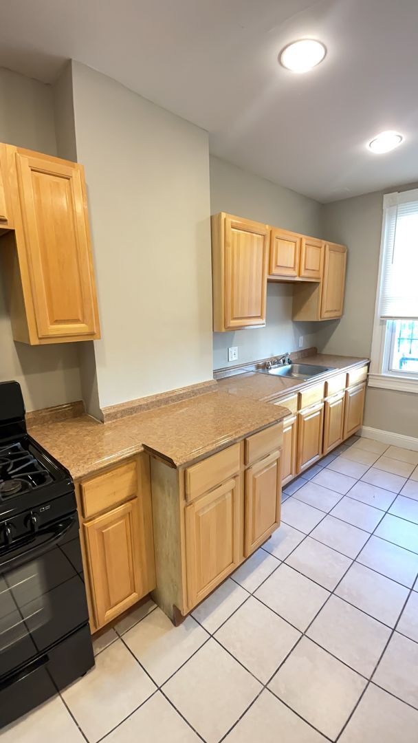 Photo - Lovely Two Bedroom!!!