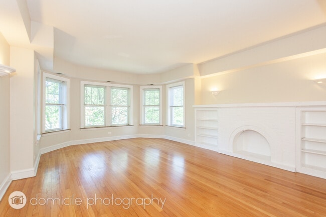 Photo - 2141 W Arthur Ave Unit 3