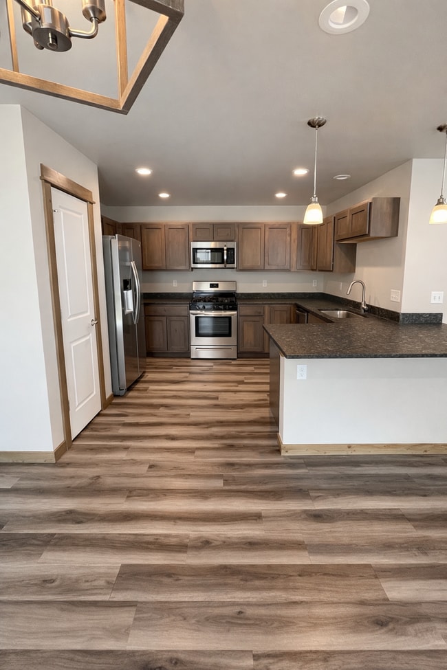 Photo - Beautiful 3 bedroom 2.5 bathroom townhouse in Belgrade