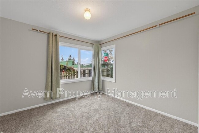 Photo - 7405 NE Jonesmore St