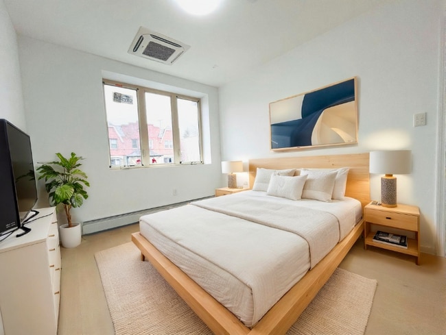 Photo - 39-56 58th St Unidad 3