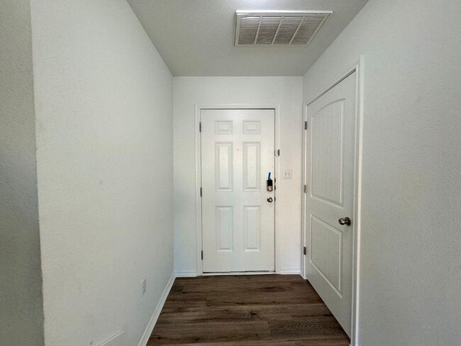 Photo - 15206 Walcott Dr