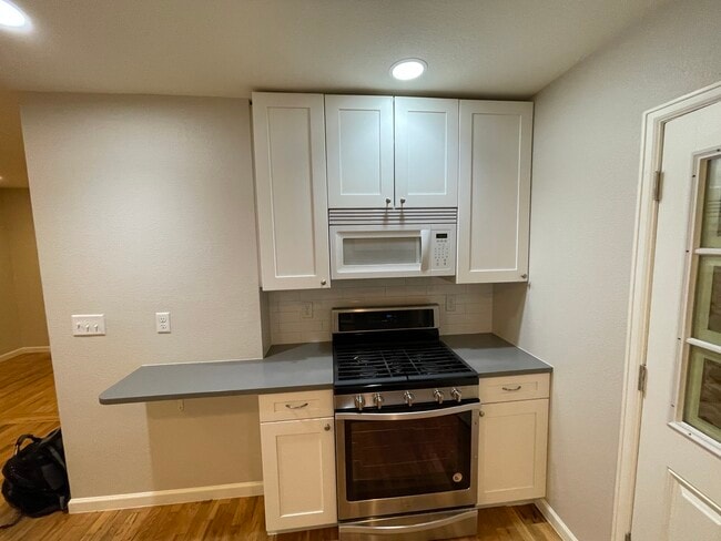 Photo - Cheesman St. BR